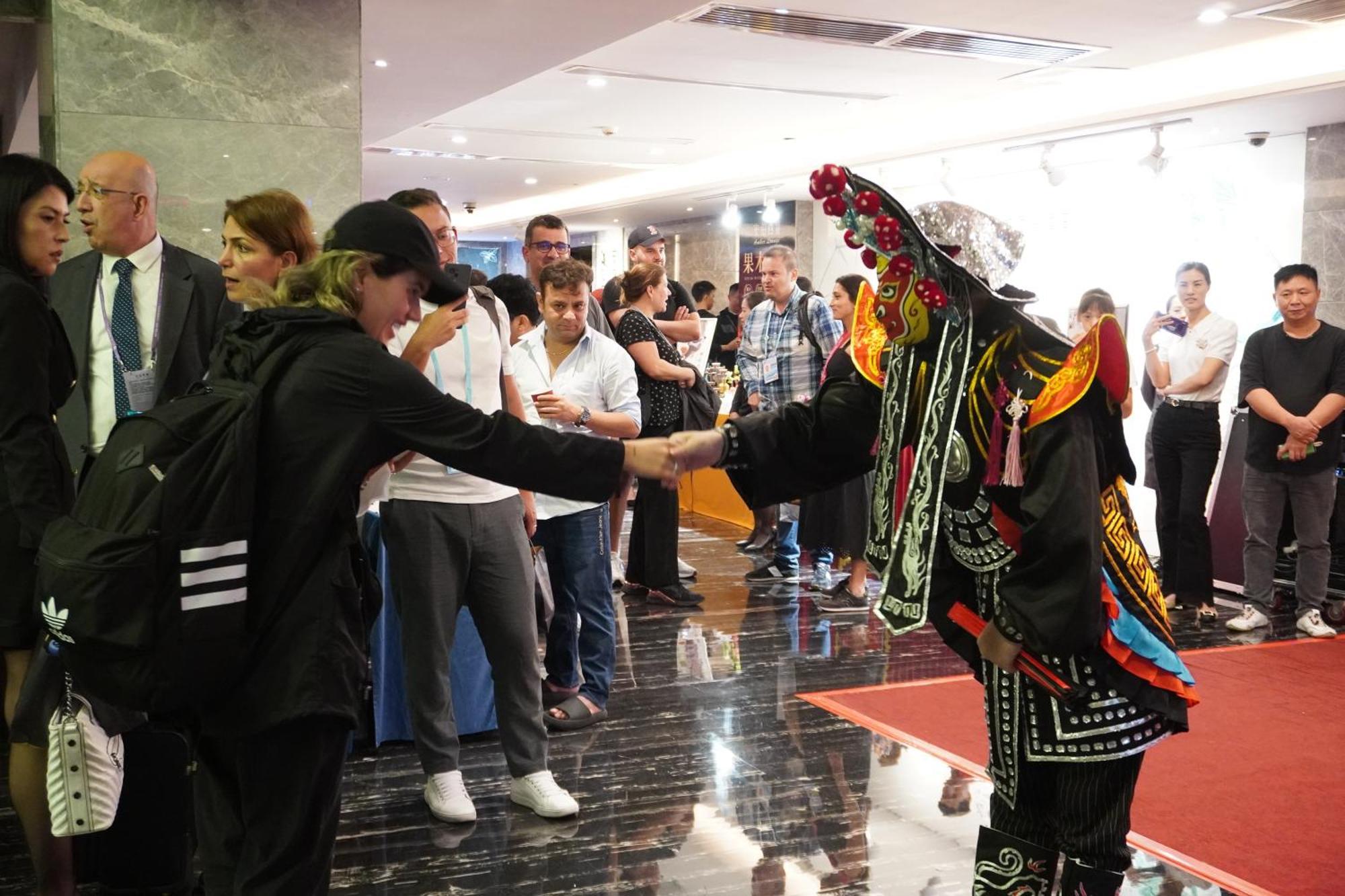 La Perle International Hotel - Free Shuttle Between Hotel And Exhibition Center During Canton Fair & Exhibitor Registration Counter Dış mekan fotoğraf